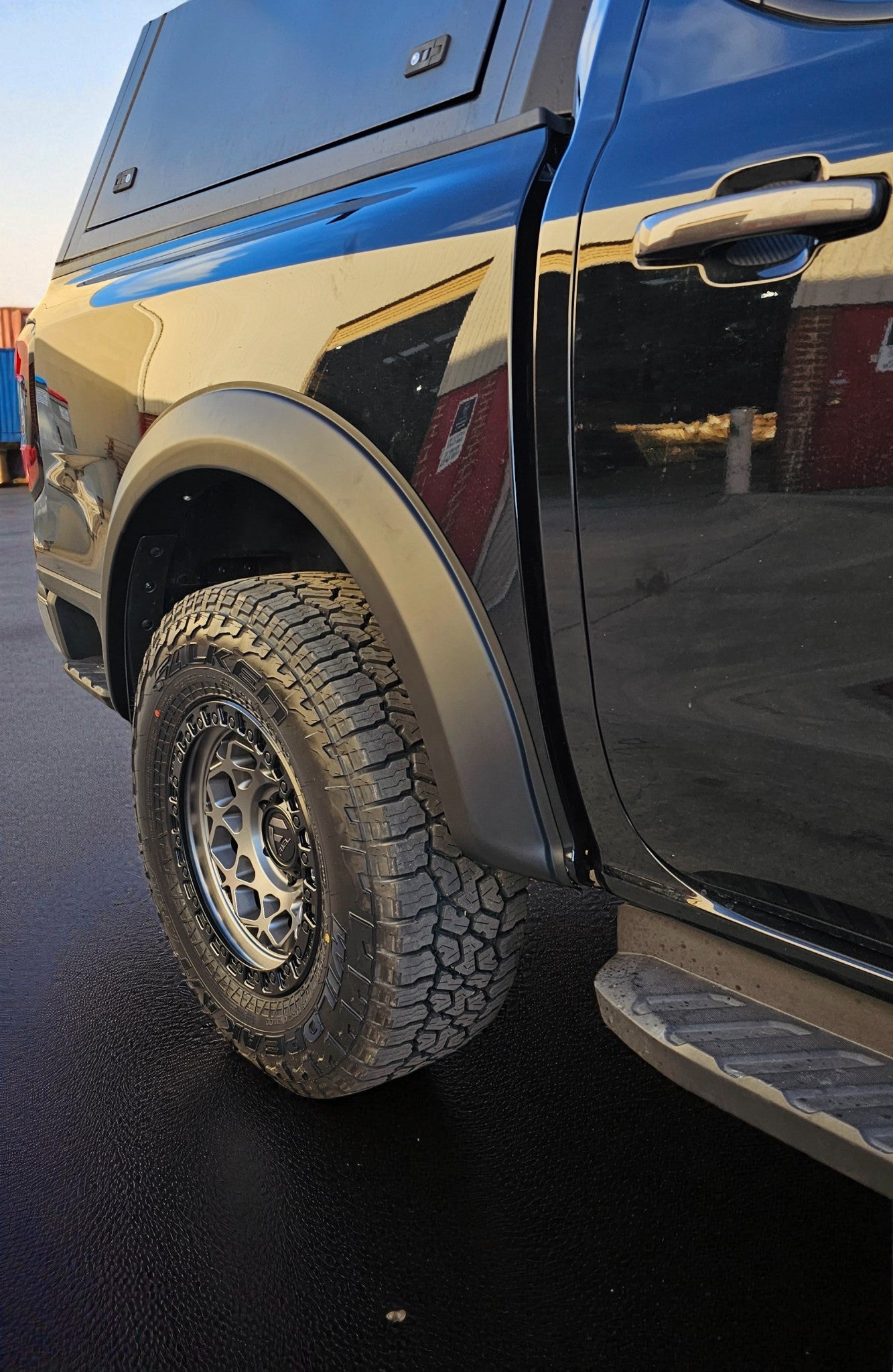 Ford Ranger Next Gen 2022 + Fender Flare OEM Smooth Matte Black