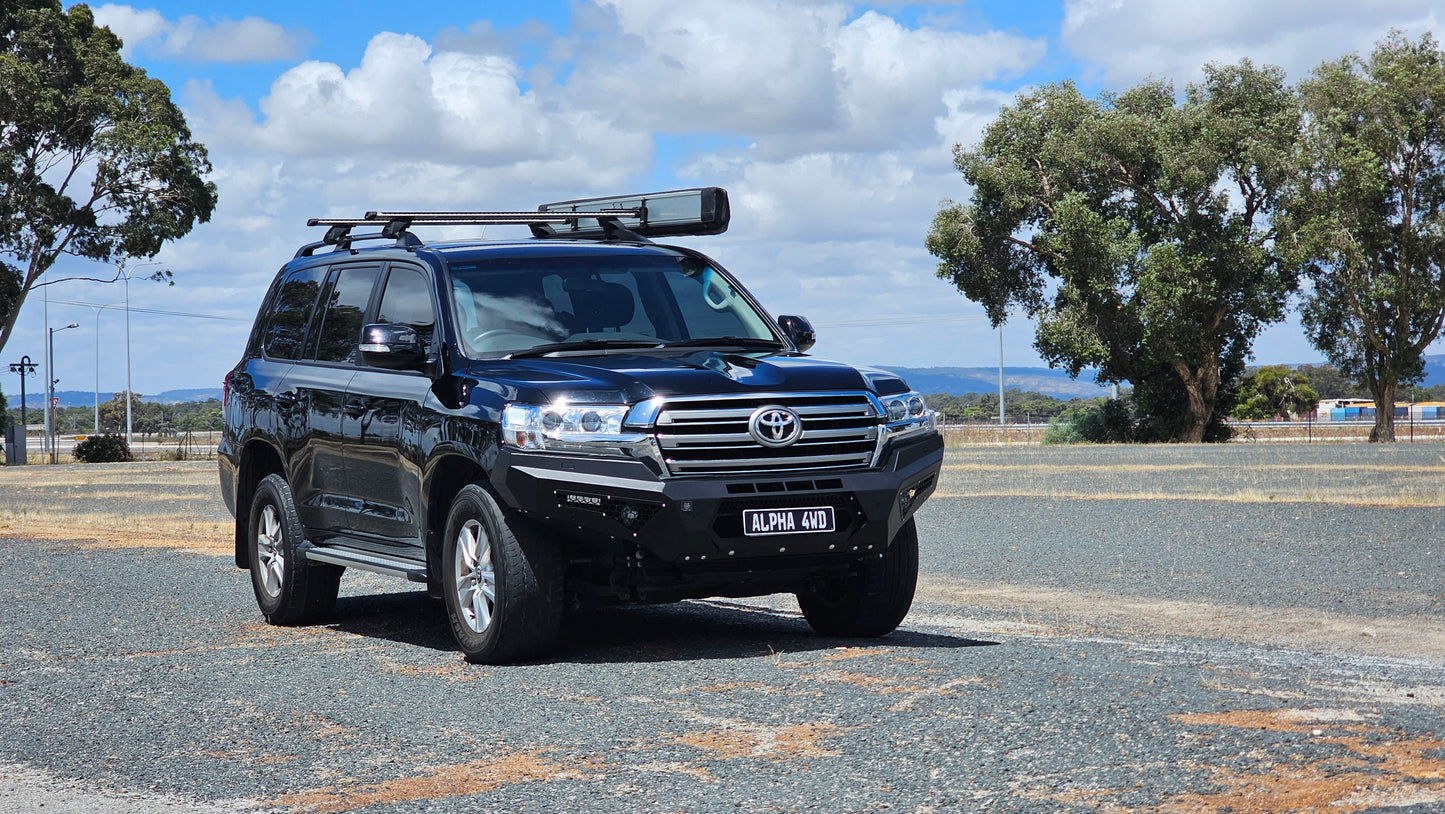 Alpha 4WD Predator Steel Bull Bar for Toyota Landcruiser 200 series 2016+