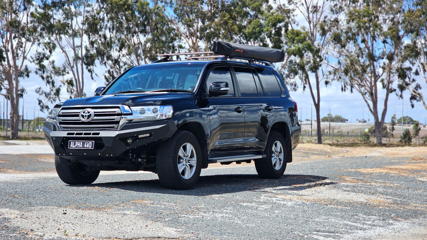 Alpha 4WD Predator Steel Bull Bar for Toyota Landcruiser 200 series 2016+