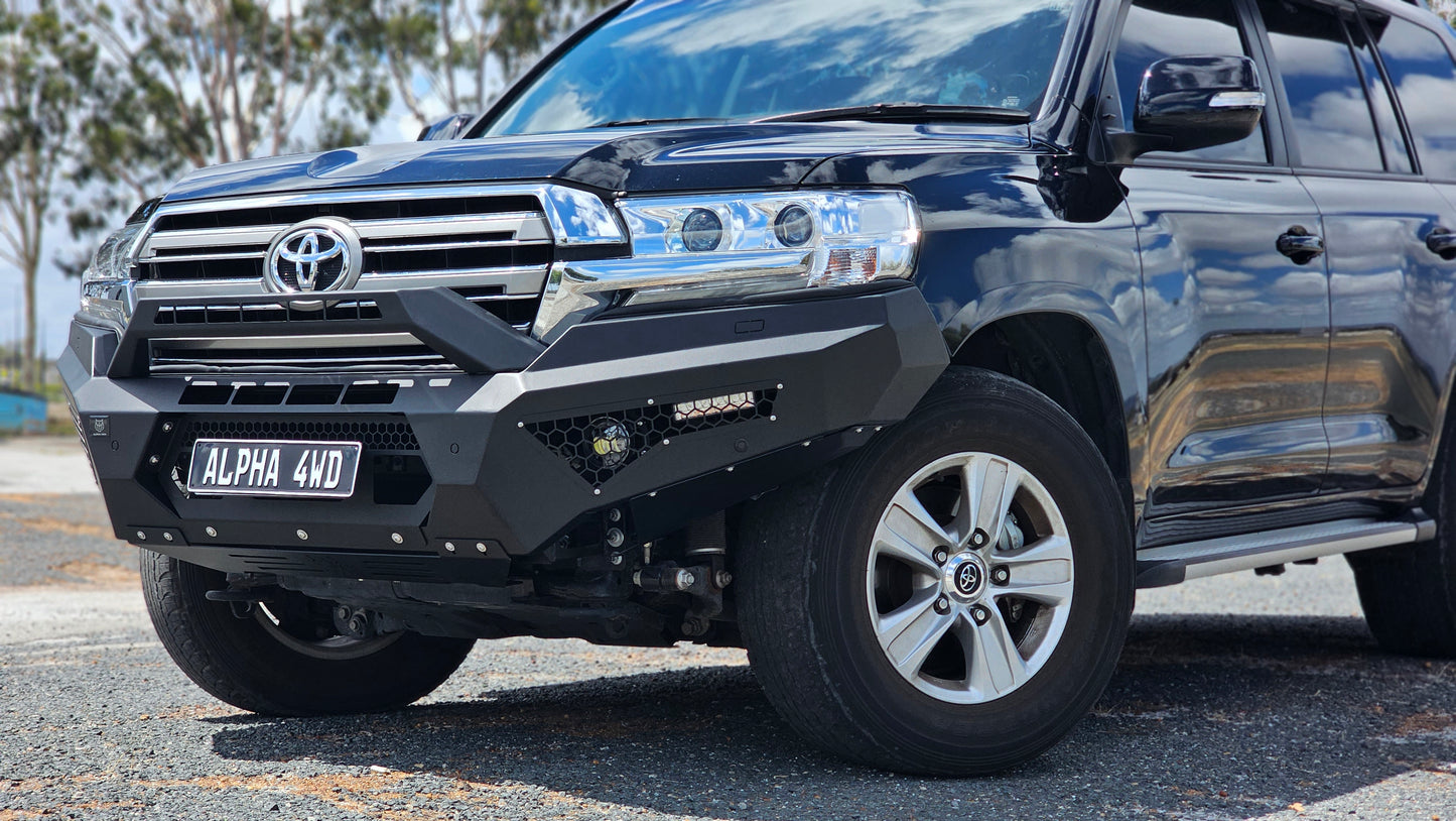 Alpha 4WD Predator Steel Bull Bar for Toyota Landcruiser 200 series 2016+