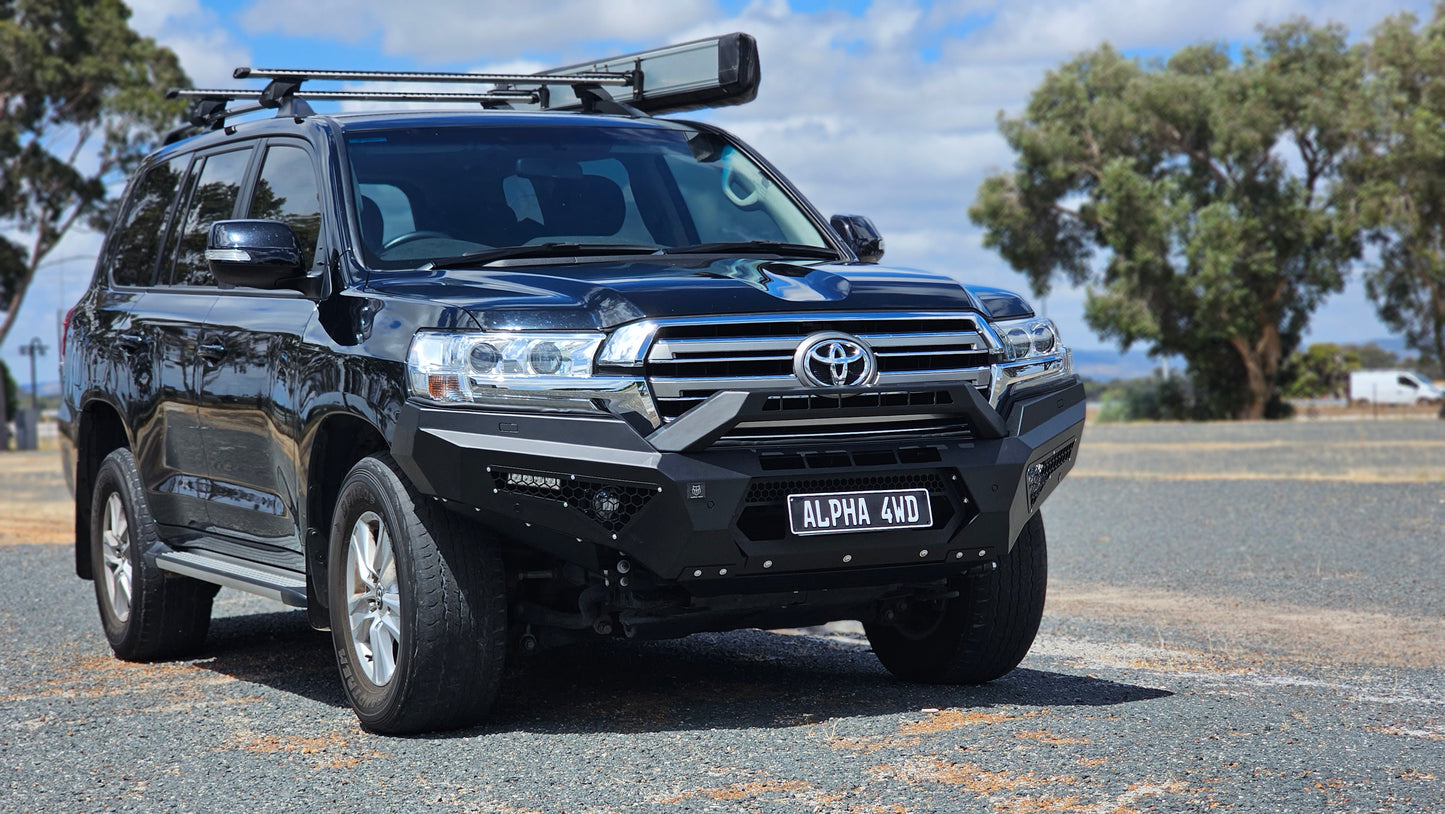 Alpha 4WD Predator Steel Bull Bar for Toyota Landcruiser 200 series 2016+
