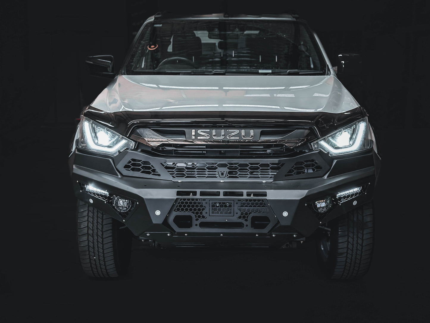 Alpha 4WD Predator Steel Bull Bar for Isuzu D-MAX 2019-2024 (pre-facelift)