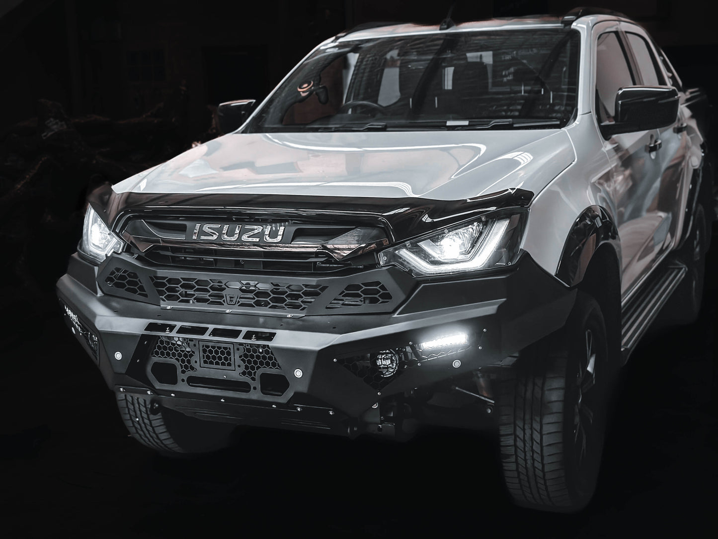 Alpha 4WD Predator Steel Bull Bar for Isuzu D-MAX 2019-2024 (pre-facelift)