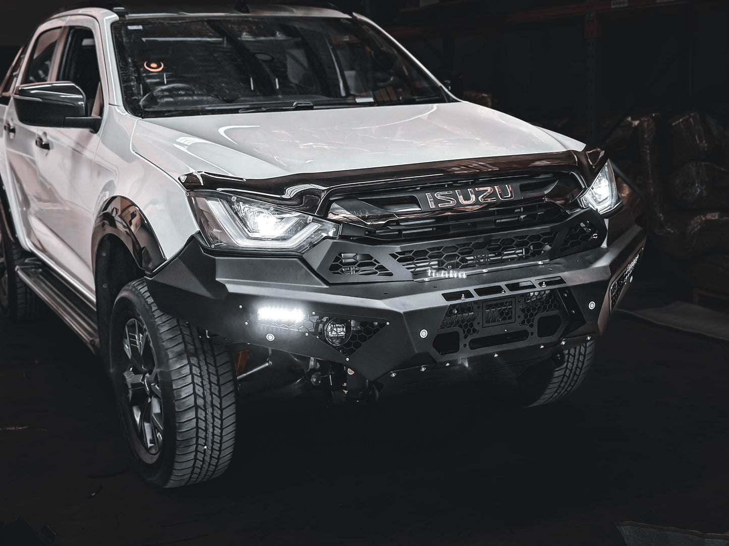 Alpha 4WD Predator Steel Bull Bar for Isuzu D-MAX 2019-2024 (pre-facelift)