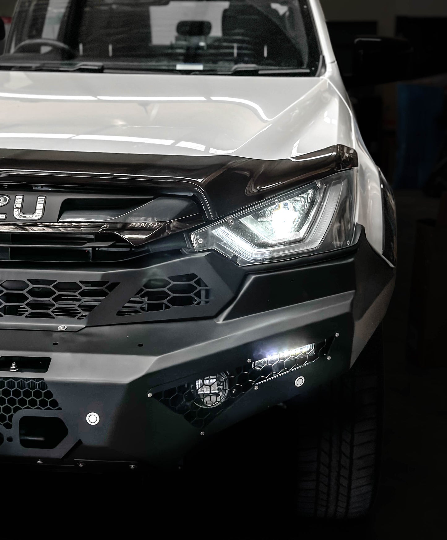 Alpha 4WD Predator Steel Bull Bar for Isuzu D-MAX 2019-2024 (pre-facelift)