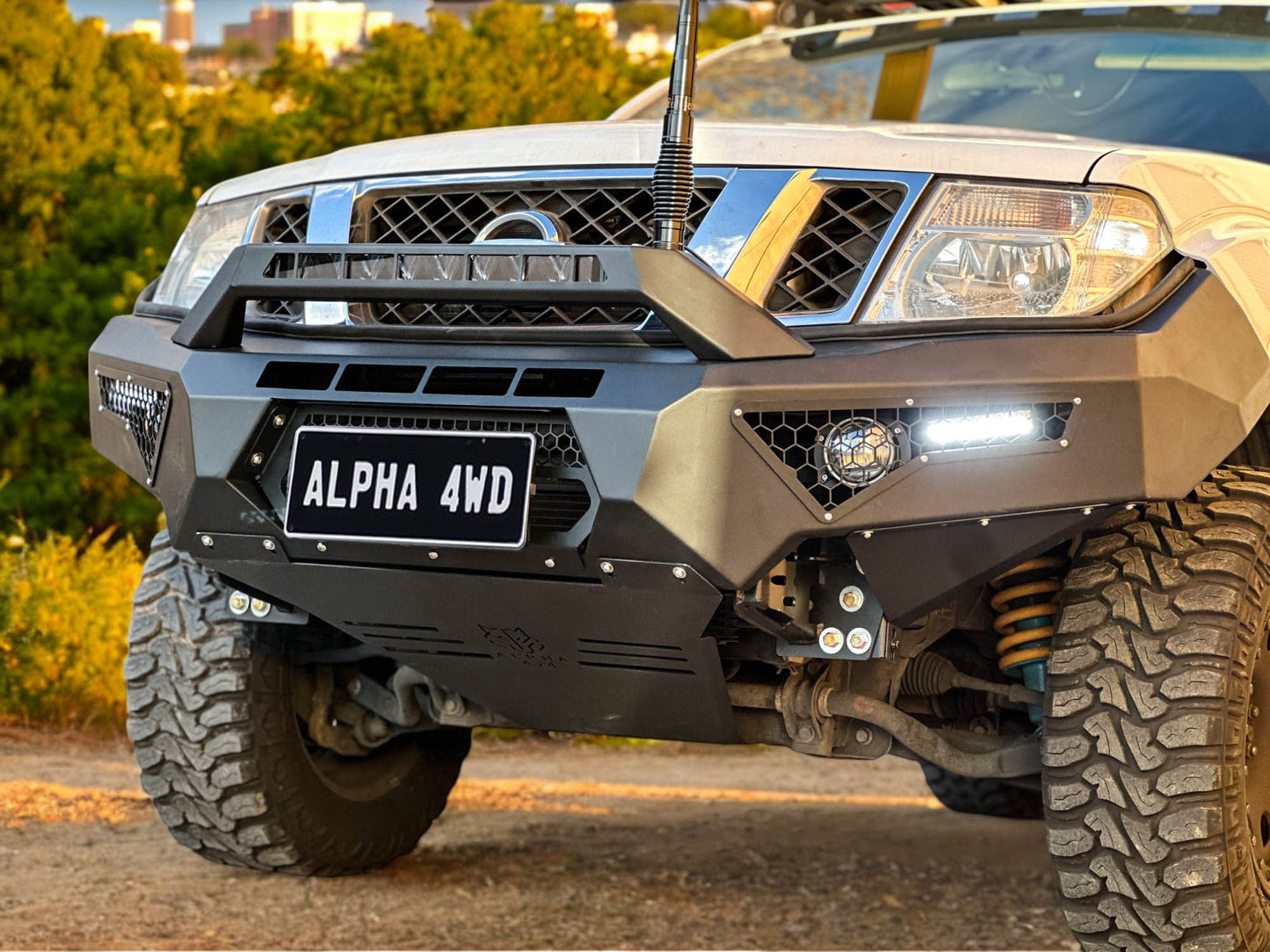 Alpha Predator Steel Bull Bar + Single loop for Nissan Navara D40 2010-2015 Spanish