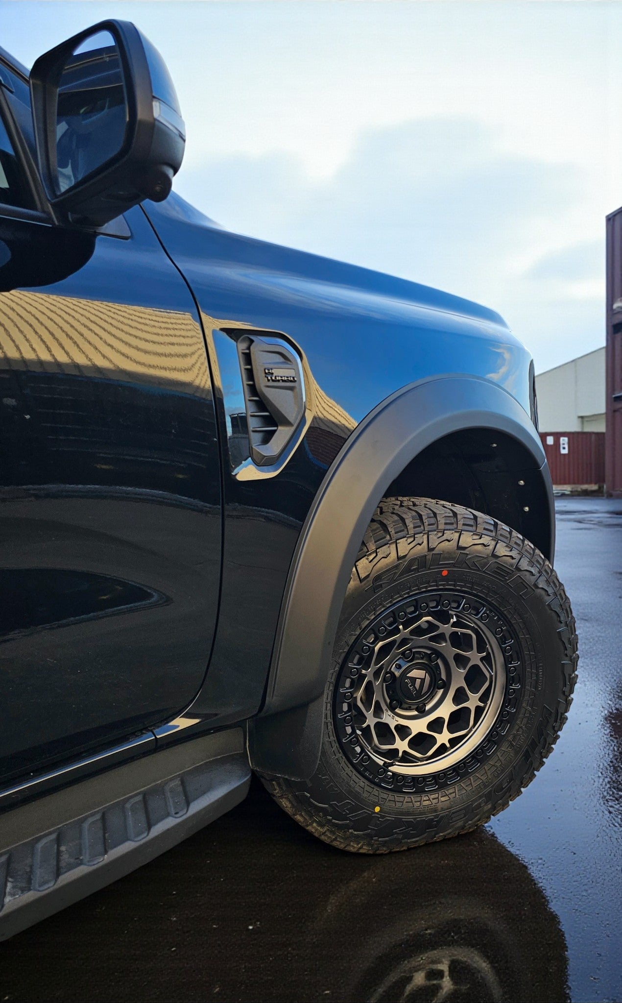 Ford Ranger Next Gen 2022 + Fender Flare OEM Smooth Matte Black