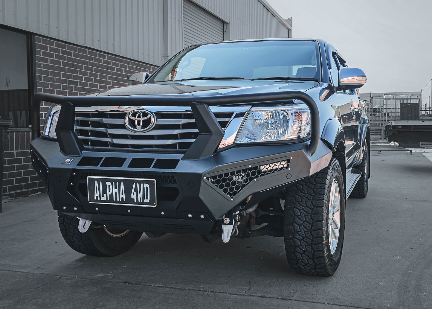 Alpha 4WD Steel Pack Bull Bar for Toyota Hilux N70 2011 - 2015