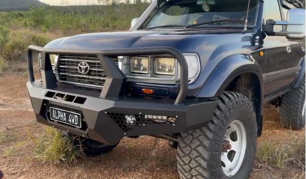 Alpha 4WD Pack Steel Bull Bar for Toyota Landcruiser 80 Series