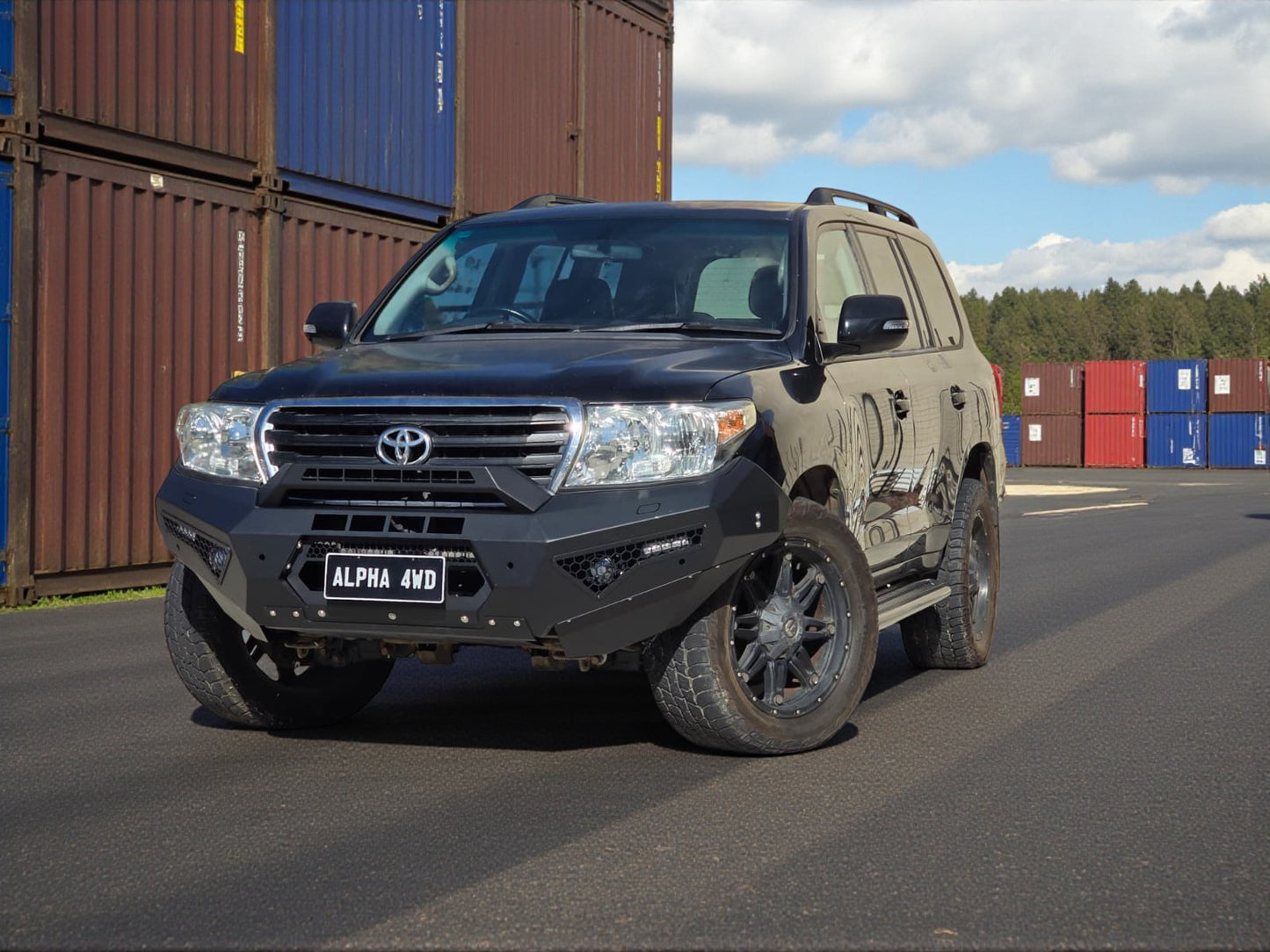 Alpha 4WD Predator Steel Bull Bar for Toyota Landcruiser 200 series 2006-2015