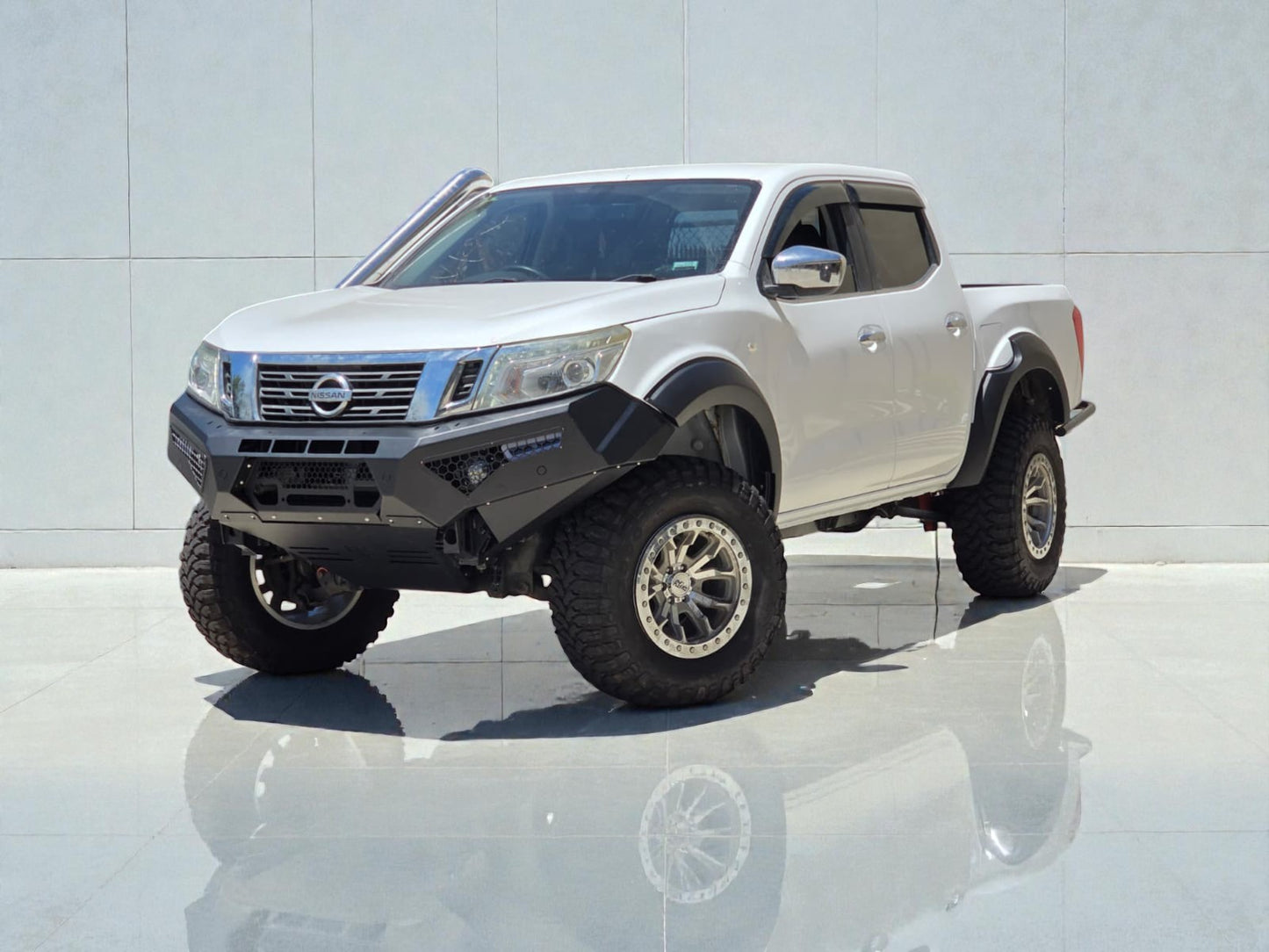 Alpha 4WD Predator Steel Bull Bar for Nissan Navara NP300 D23