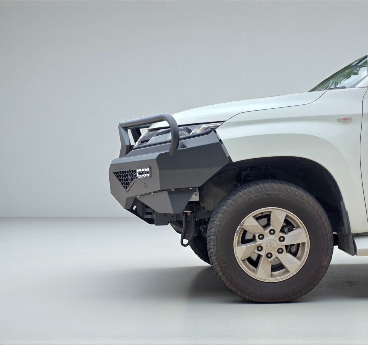 Alpha 4WD Pack Steel Bull Bar for Mitsubishi Triton MR 2019+