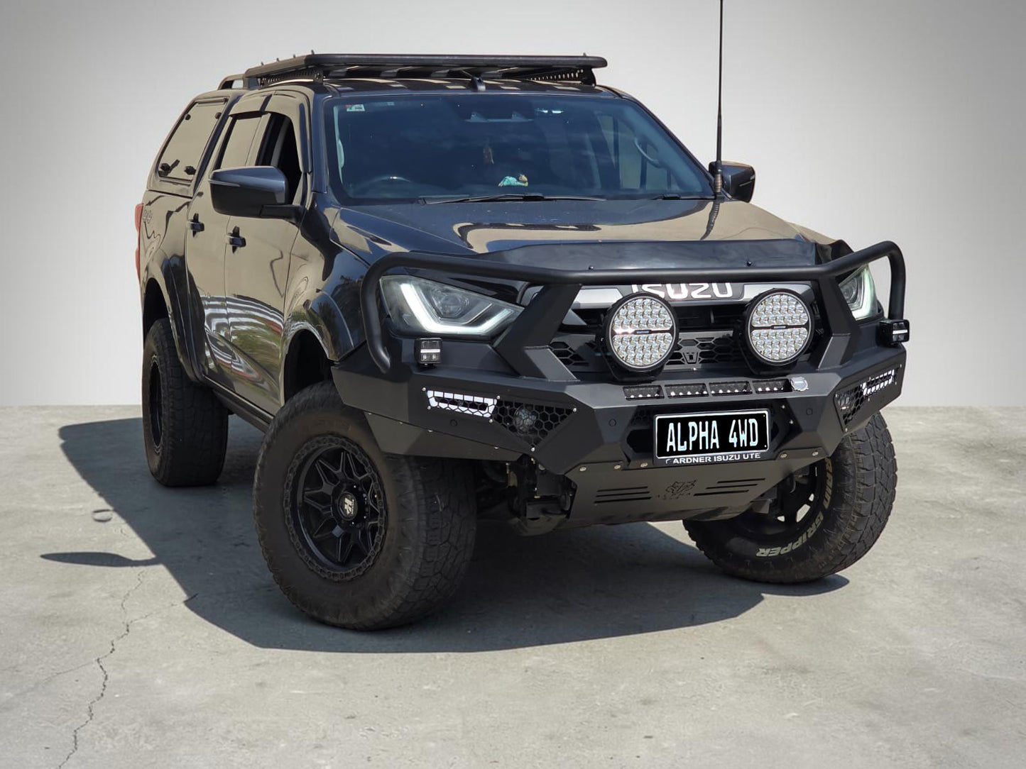 Alpha 4WD Steel Pack Bull Bar for Isuzu D-MAX 2019-2024 (pre-facelift)