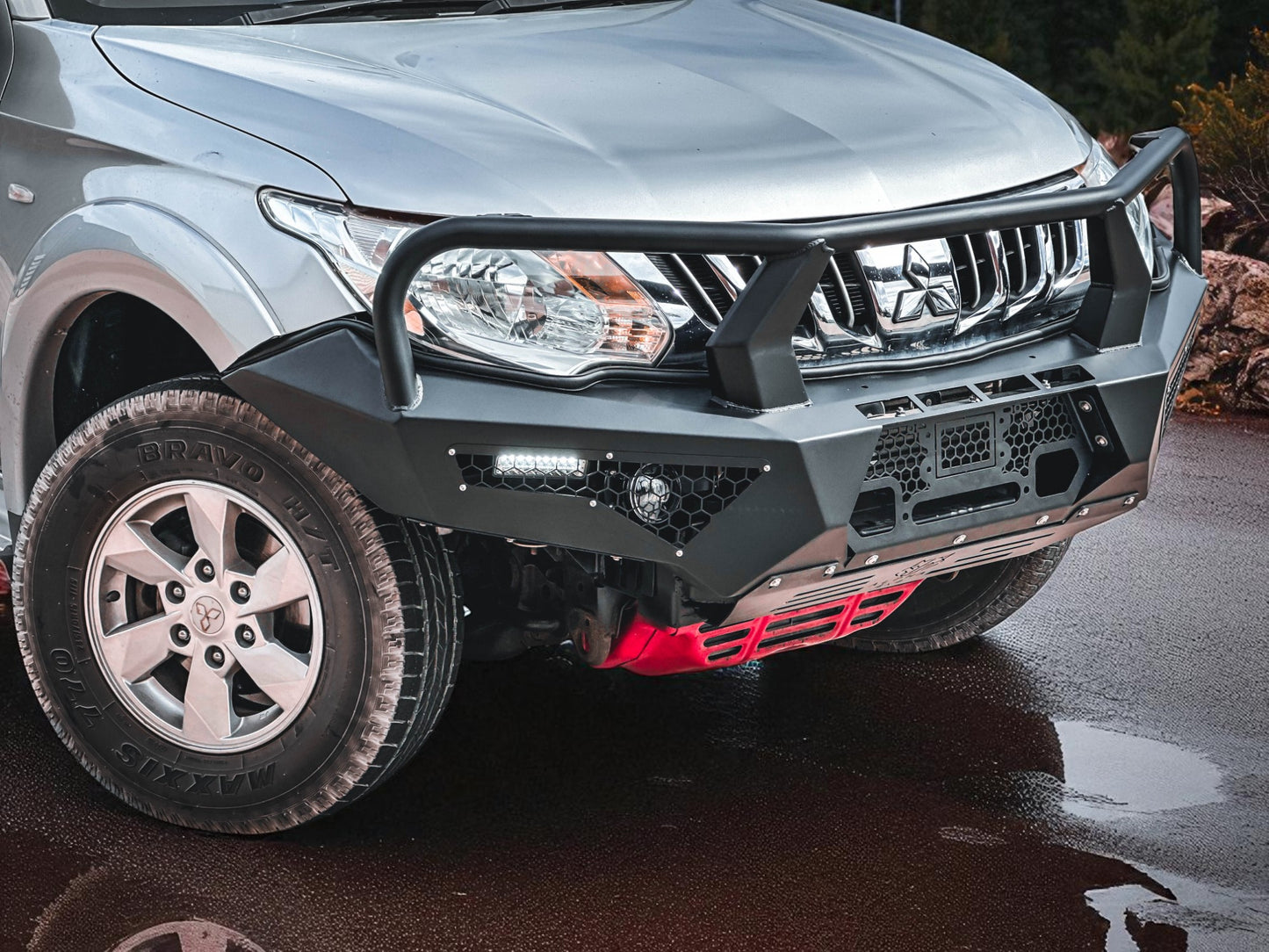 Alpha 4WD Pack Steel Bull Bar for Mitsubishi Triton MQ 2015 - 2018